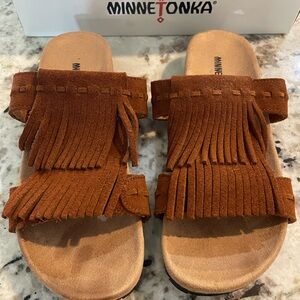 Minnetonka Brown Fringe Sandals